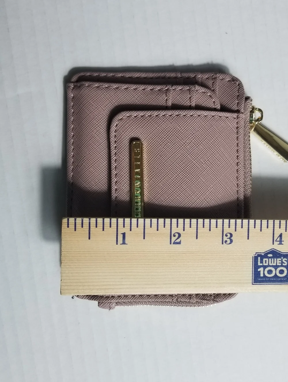 NWOT STEVE MADDEN MAUVE ZIP CARD WALLET WITH GOLD HARDWARE